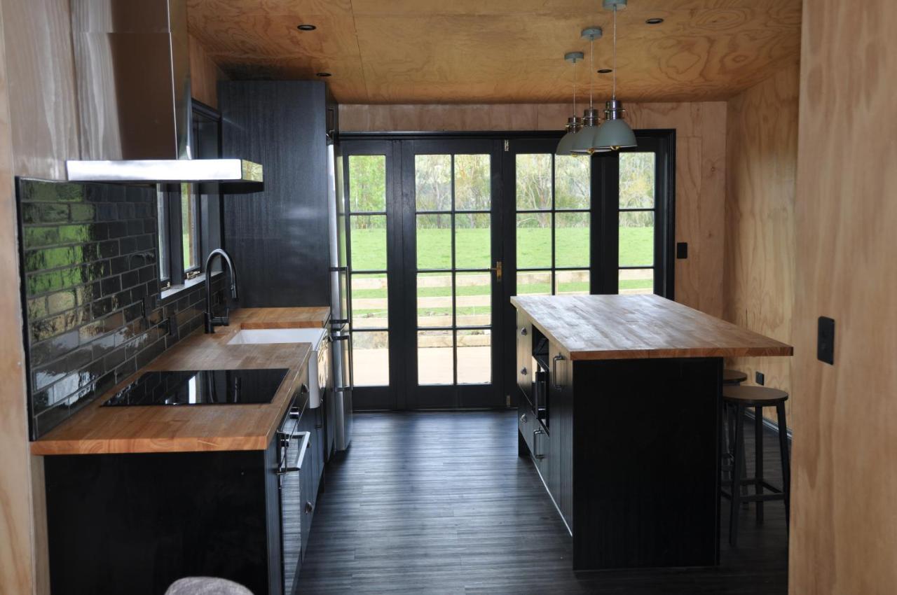 Renagour Cottage - Farmstay With Hot Tub! 旺格努伊 外观 照片